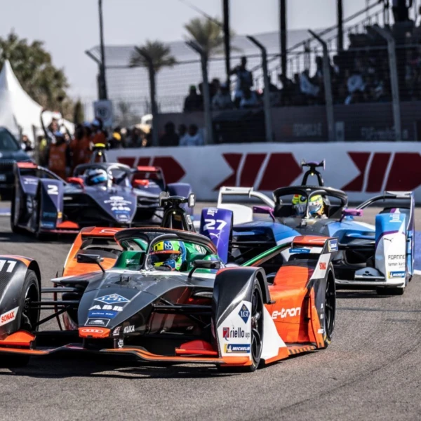 Holla launching partner web