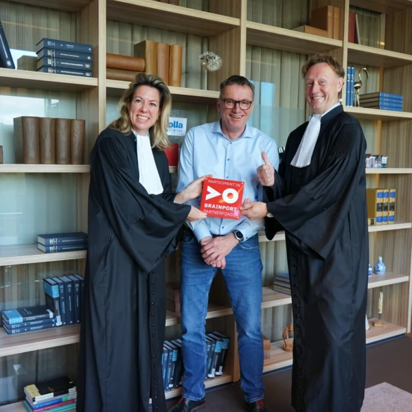 Holla publicatiefoto 1