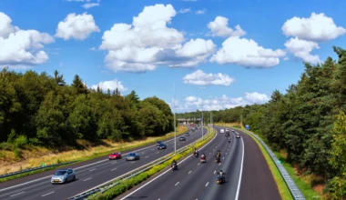 Bewijsrecht. Toepassing van de omkeringsregel vereist dat normschending vaststaat.